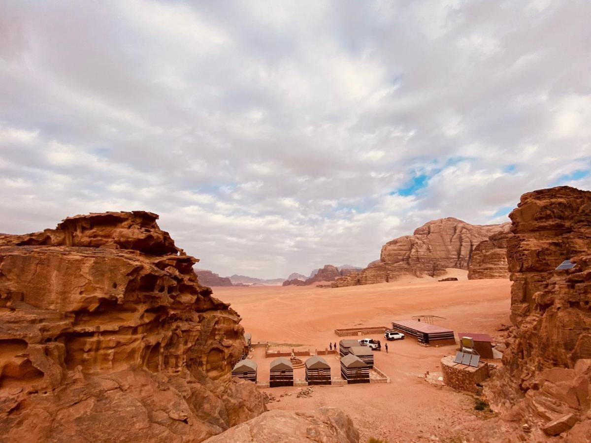 Hotel Bedouin Family Camp Wadi Rum Exterior foto