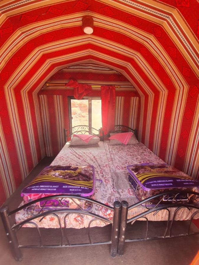 Hotel Bedouin Family Camp Wadi Rum Exterior foto