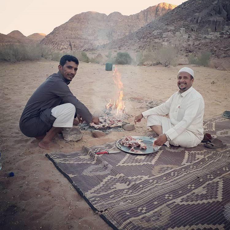 Hotel Bedouin Family Camp Wadi Rum Exterior foto